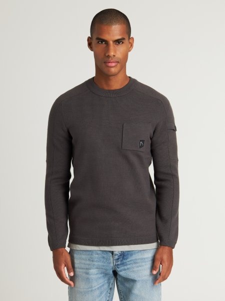 CHASIN' Oscar Round Pullover 10799202