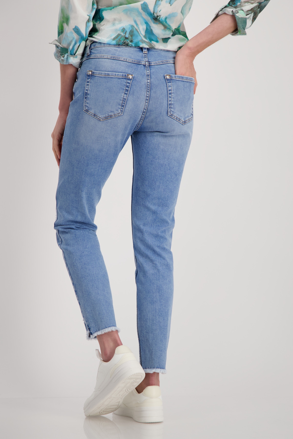 MONARI Destroyed Jeans mit Strass 10743628 kaufen | WÖHRL